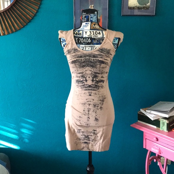 colcci Dresses & Skirts - Cute Colcci Bodycon Dress